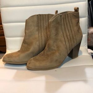 Taupe/Brown NEVER WORN Cowgirl Booties